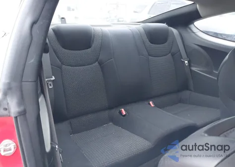 2010 Hyundai Genesis 2.0T z USA, uszkodzony, nr VIN KMHHT6KDXAU041867